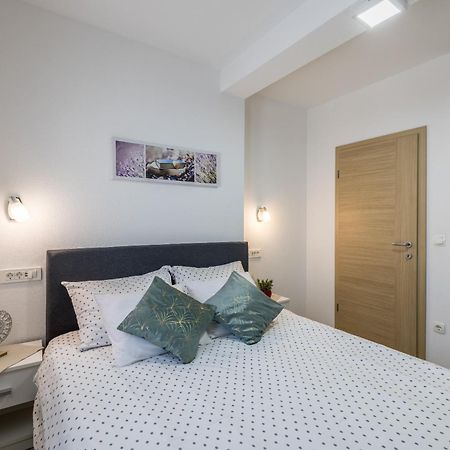 Apart Sa Terasom 250M Od Plaze,Parking,Wi Fi,Rostilj Trogir Luaran gambar