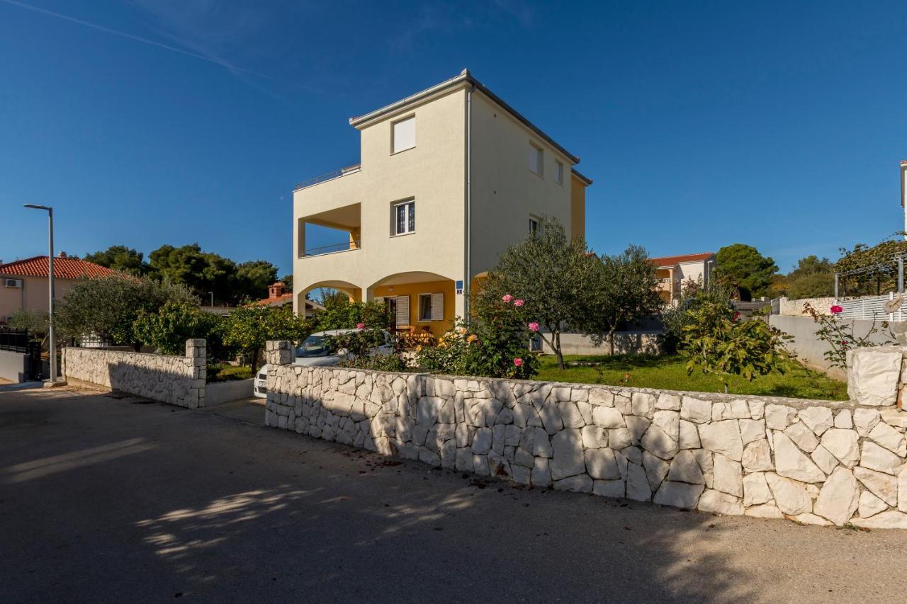 Apart Sa Terasom 250M Od Plaze,Parking,Wi Fi,Rostilj Trogir Luaran gambar