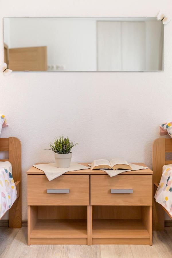 Apart Sa Terasom 250M Od Plaze,Parking,Wi Fi,Rostilj Trogir Luaran gambar