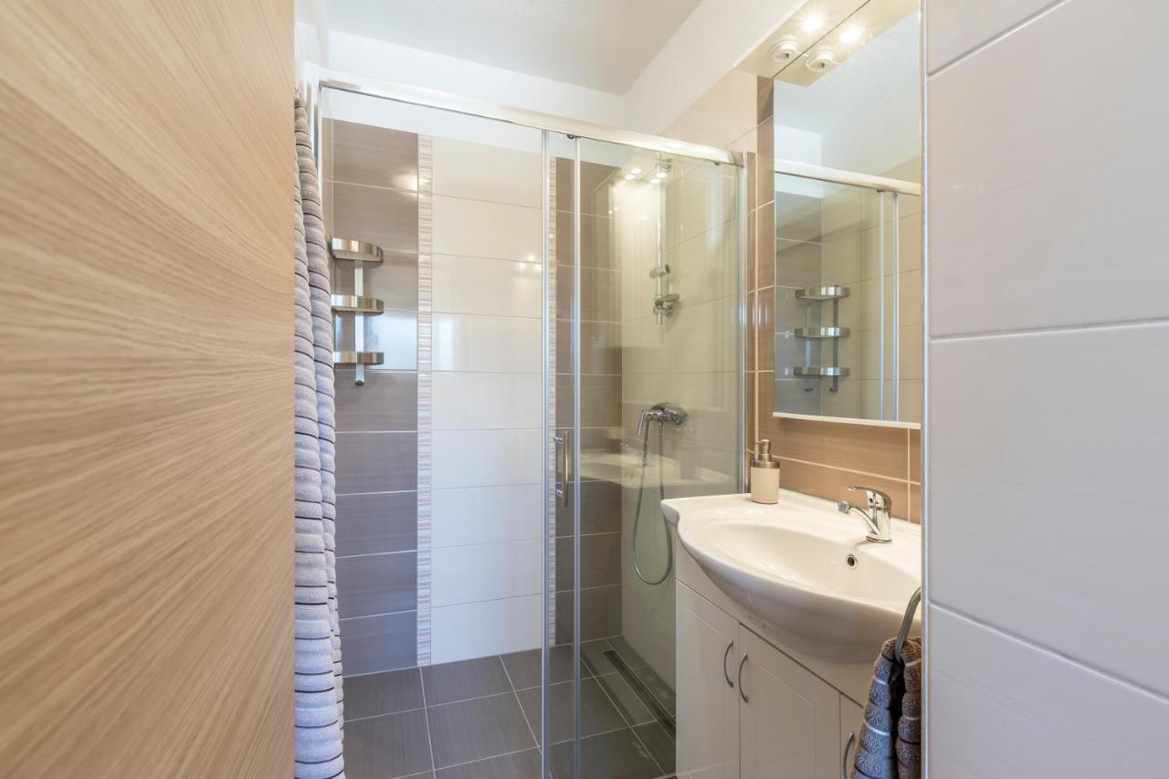 Apart Sa Terasom 250M Od Plaze,Parking,Wi Fi,Rostilj Trogir Luaran gambar