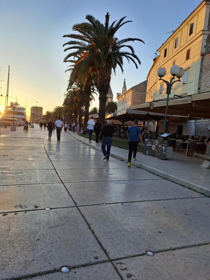 Apart Sa Terasom 250M Od Plaze,Parking,Wi Fi,Rostilj Trogir Luaran gambar