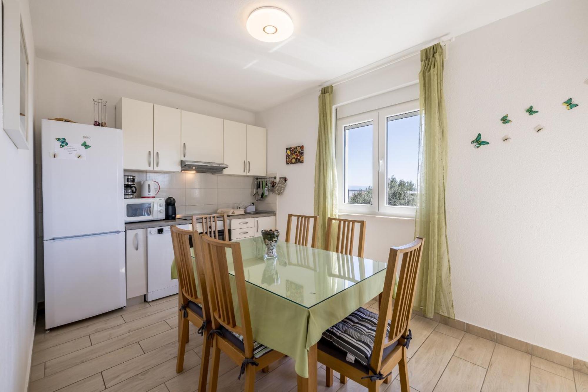 Apart Sa Terasom 250M Od Plaze,Parking,Wi Fi,Rostilj Trogir Luaran gambar