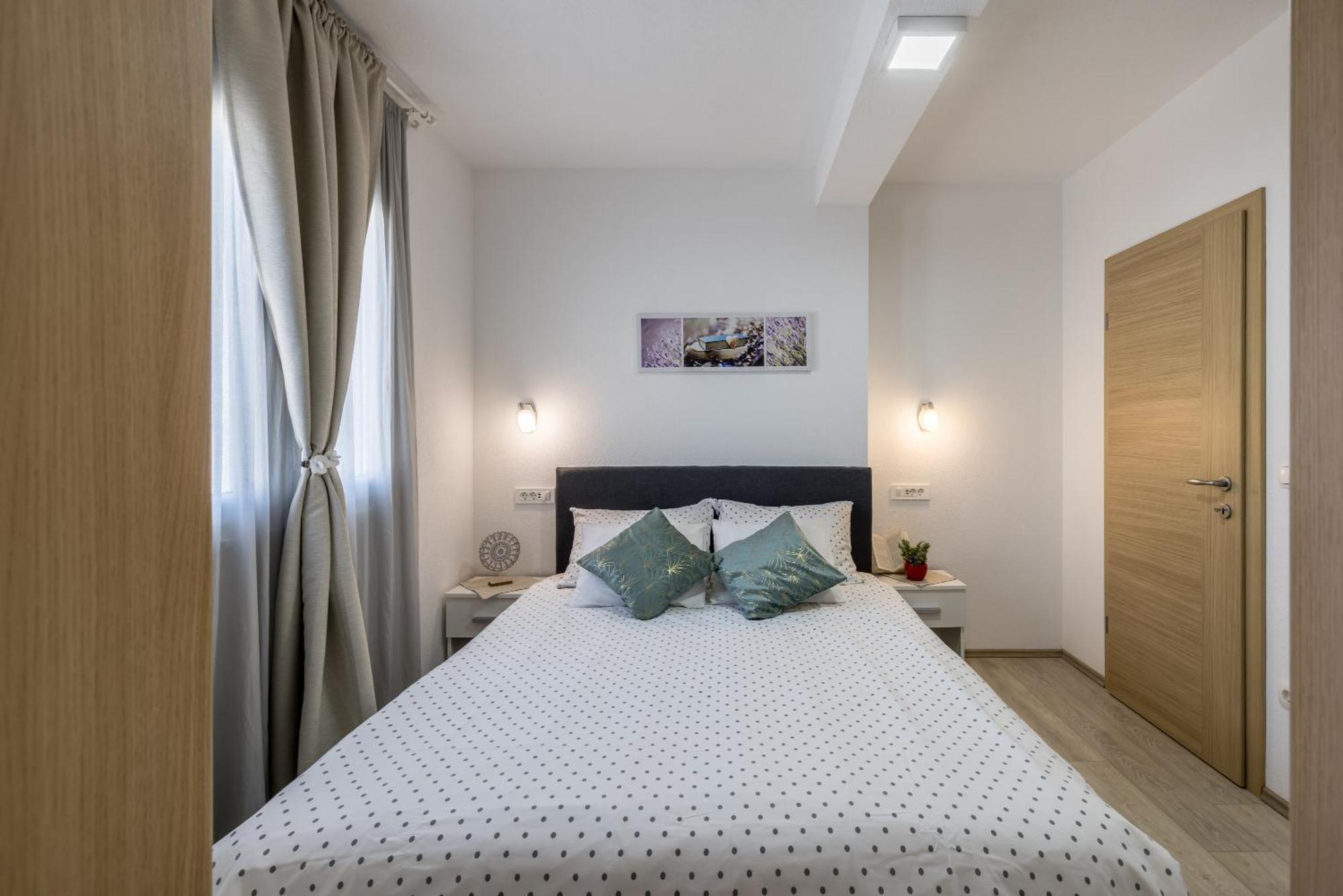 Apart Sa Terasom 250M Od Plaze,Parking,Wi Fi,Rostilj Trogir Luaran gambar