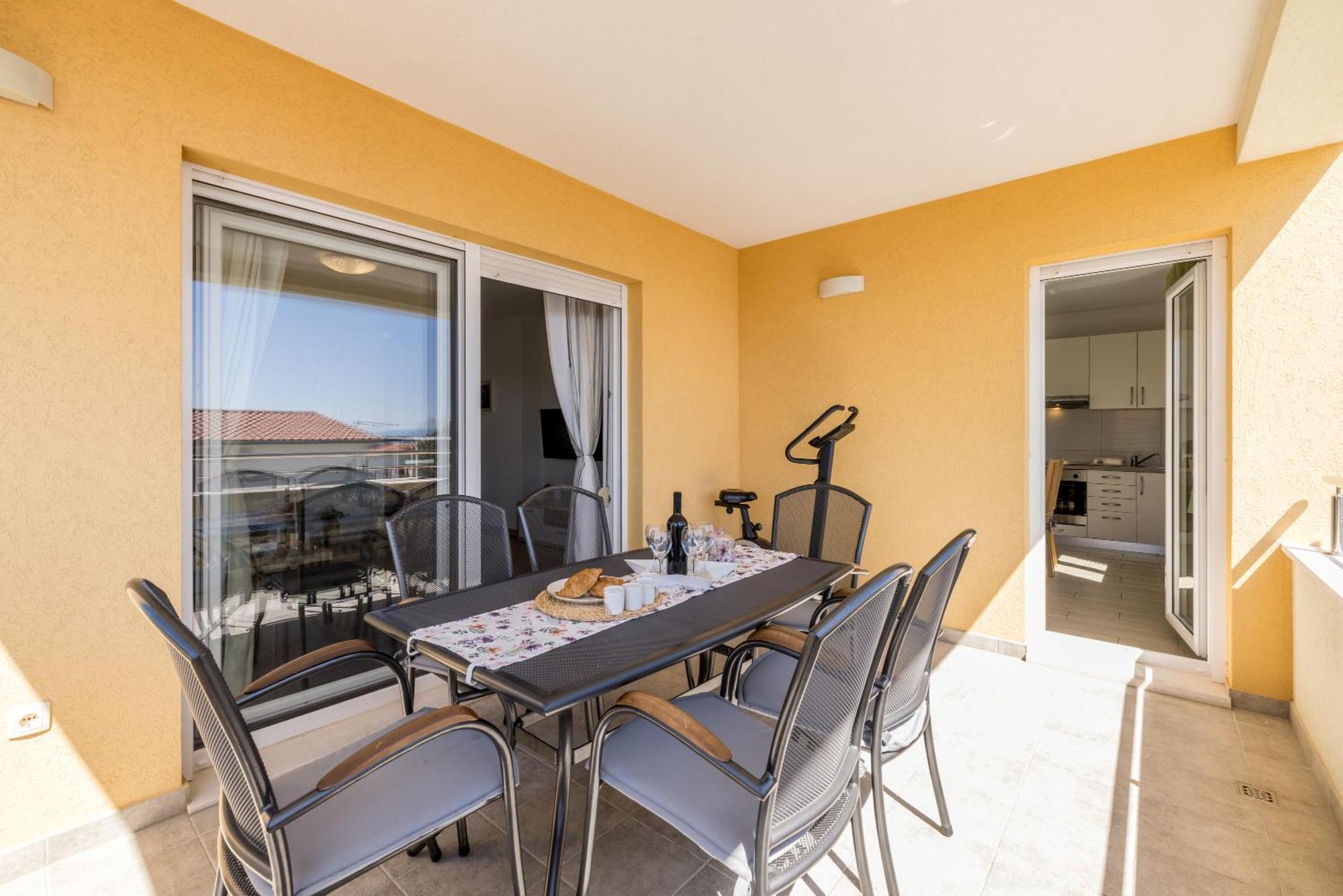 Apart Sa Terasom 250M Od Plaze,Parking,Wi Fi,Rostilj Trogir Luaran gambar