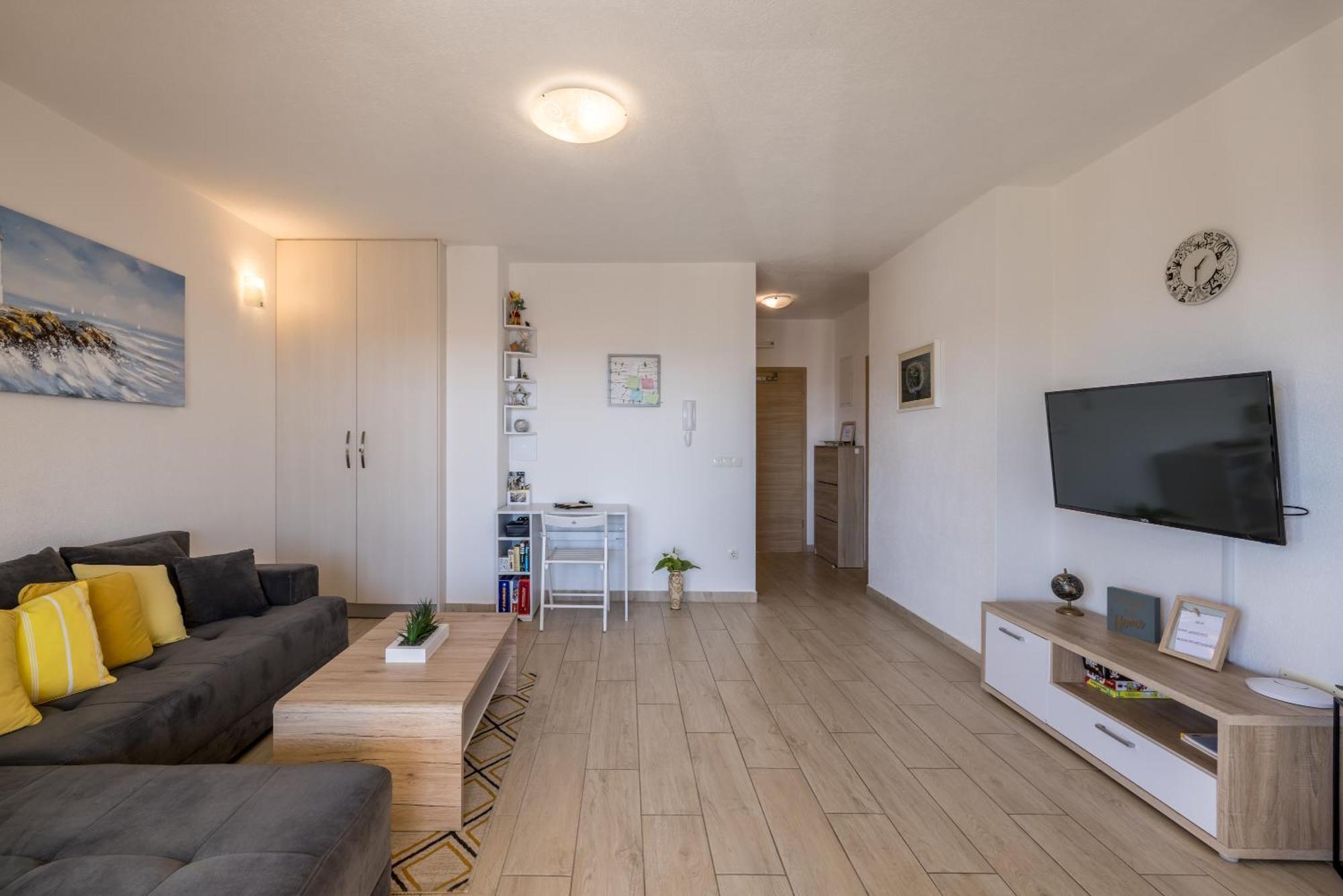 Apart Sa Terasom 250M Od Plaze,Parking,Wi Fi,Rostilj Trogir Luaran gambar